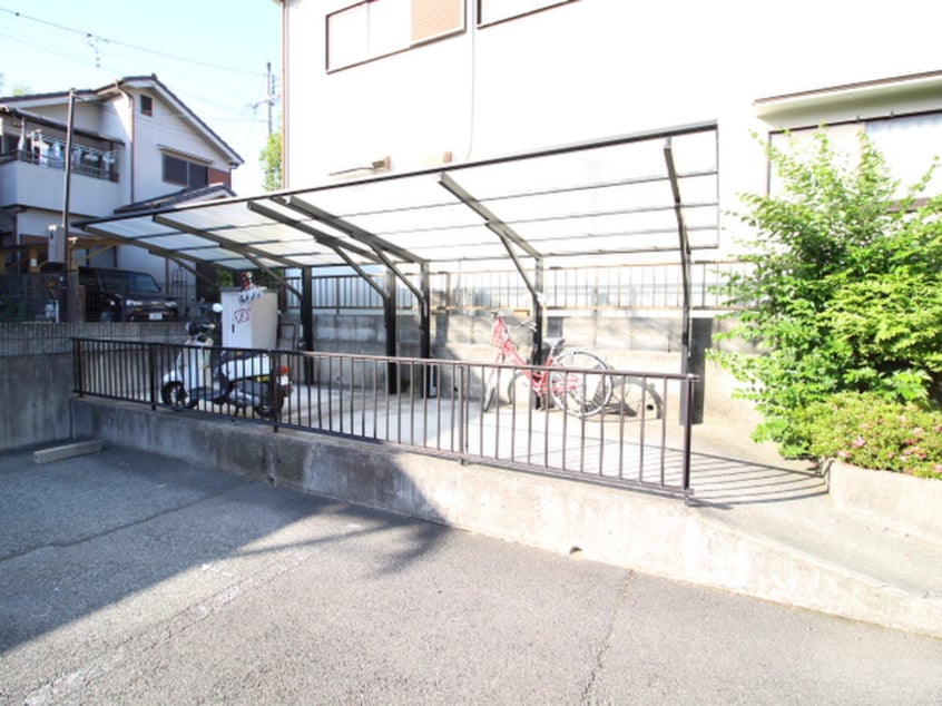 駐輪場 サニーヒル畦野