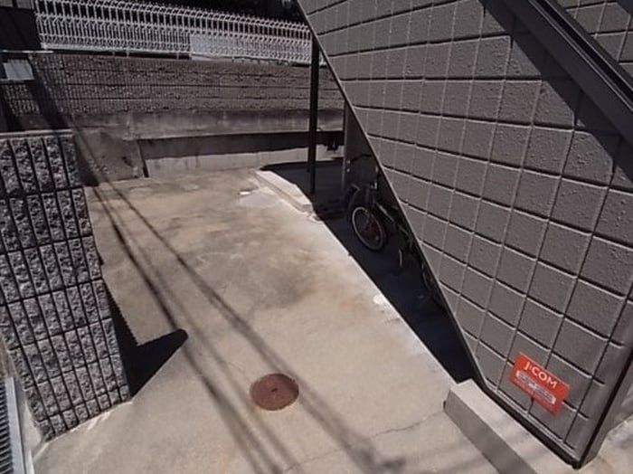 エントランス部分 メゾネット五位ノ池