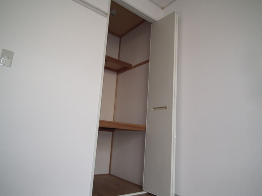 収納 ア－クヴィラ真砂