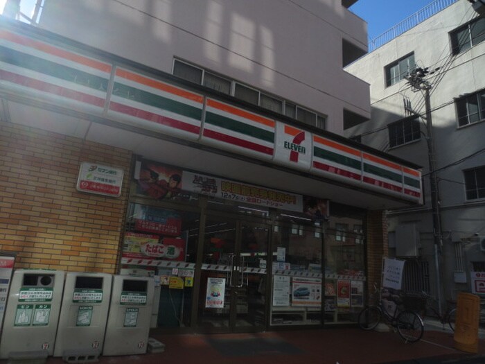 セブンイレブン(コンビニ)まで450m コート・サラⅡ