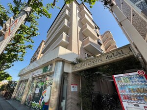 プラムタウン　イマイ