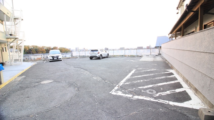 駐車場 円山台ロイヤル