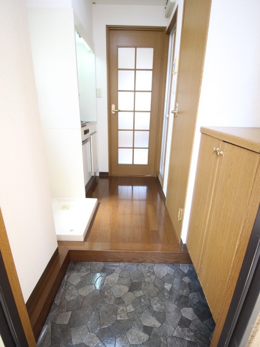 廊下 ラッキーセンター河堀口