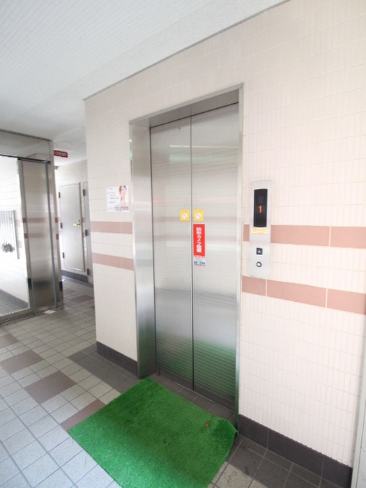 建物設備 ラッキーセンター河堀口