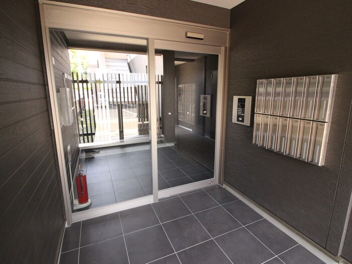 エントランス部分 ルシアコートMITSUYA