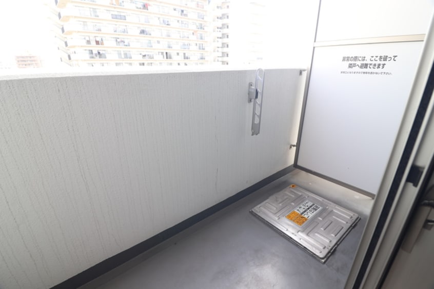 ベランダ・バルコニー CROUD尼崎