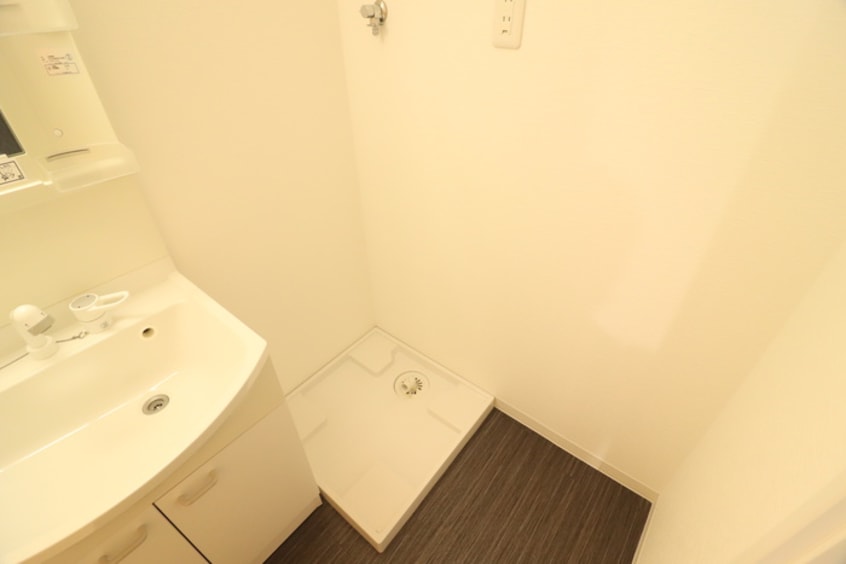 洗濯機置場 CROUD尼崎