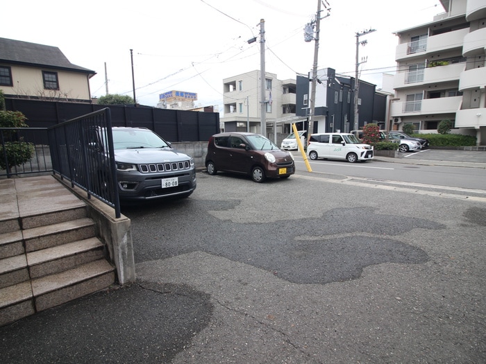駐車場 ピュア河原