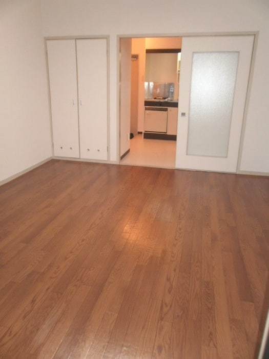 居室 エ－デルＫＡＴＡＢＩＲＡ