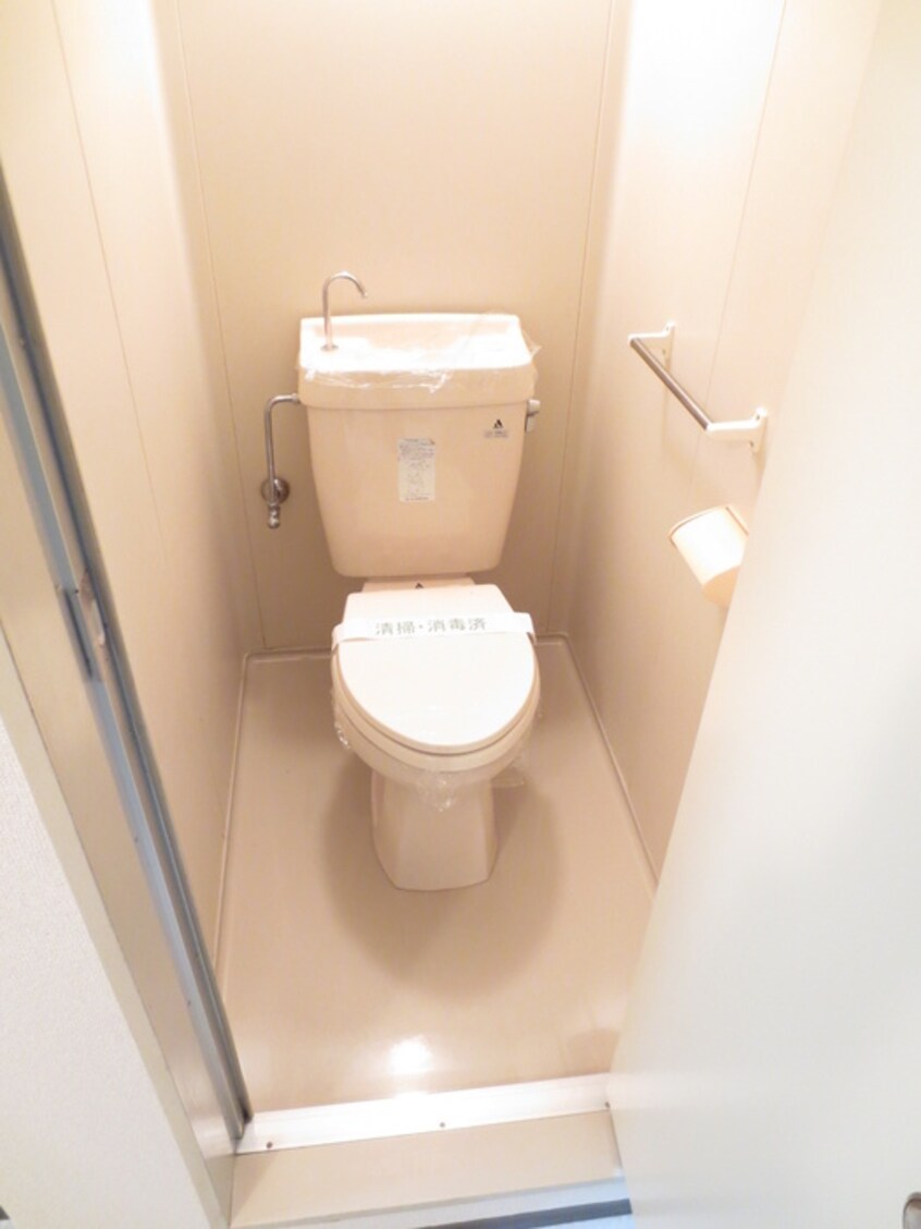 トイレ エ－デルＫＡＴＡＢＩＲＡ