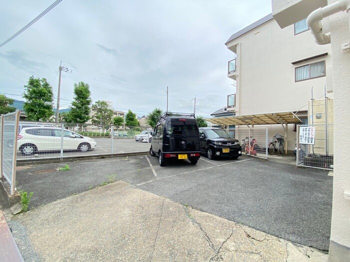 駐車場 ハイマンション