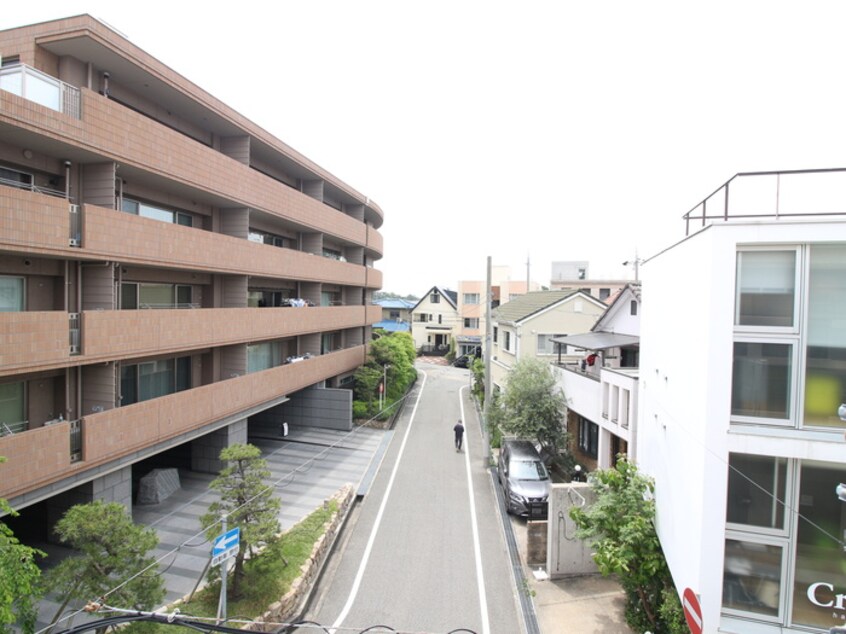 室内からの展望 夙川ル・カンフリエ