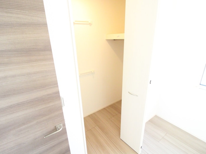 収納 グランエスポワール寿