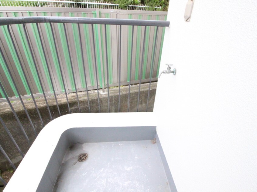 洗濯機置場 炭山ハイツ