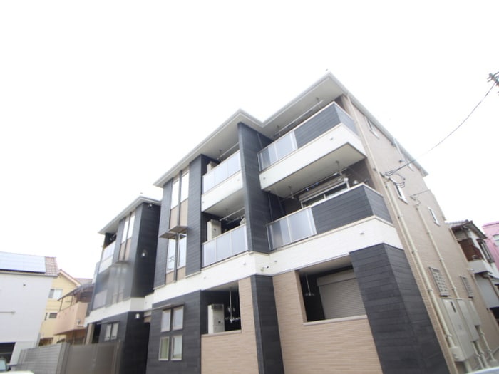 エントランス部分 オベルジーヌ