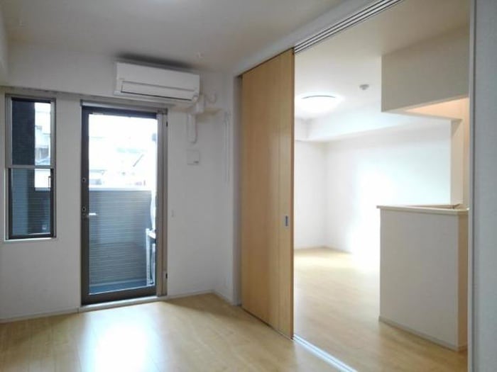 居室 オベルジーヌ