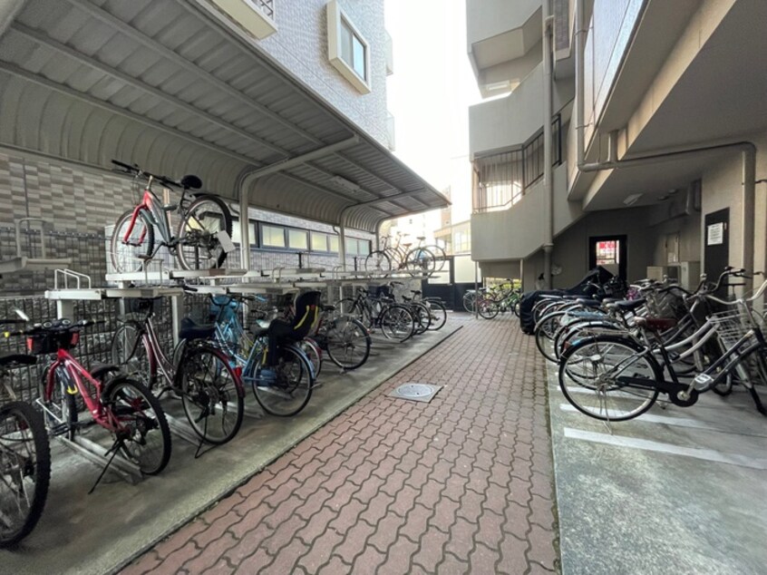駐輪場 アメニティ南草津(602)