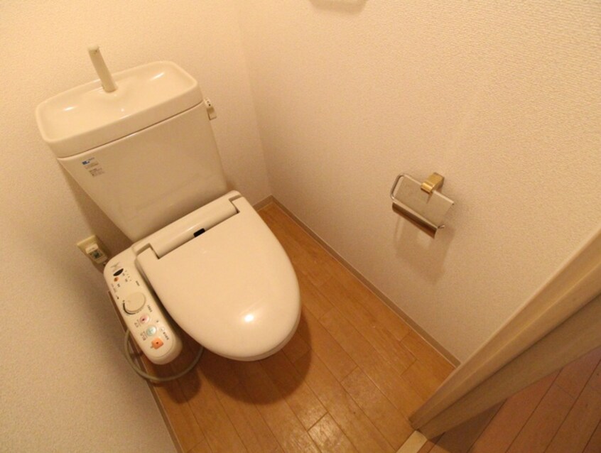 トイレ ロイヤルヒル神戸三ノ宮(1101)
