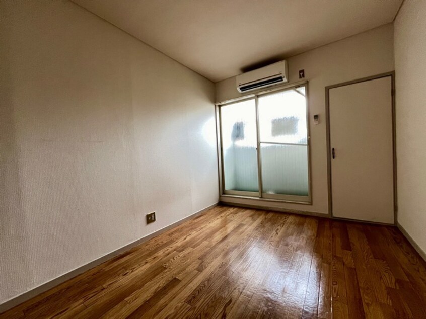 居室 ビラ・プリムベーレ