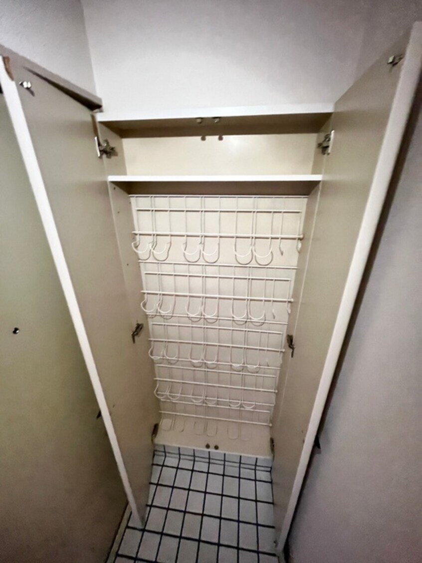 靴箱 ビラ・プリムベーレ