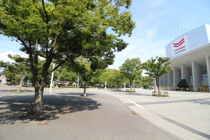 長居公園(公園)まで100m ホワイトハウス公園前