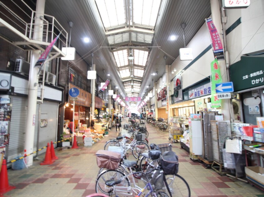 長居商店街(スーパー)まで300m ホワイトハウス公園前