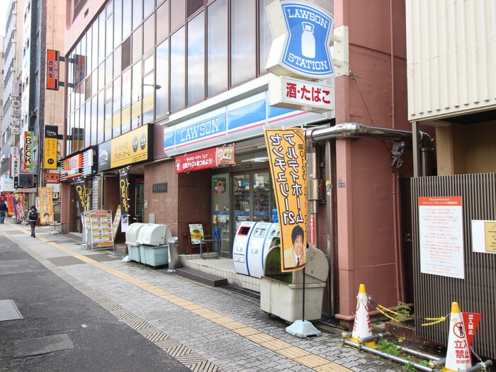 ローソン長居駅前店(コンビニ)まで100m ホワイトハウス公園前