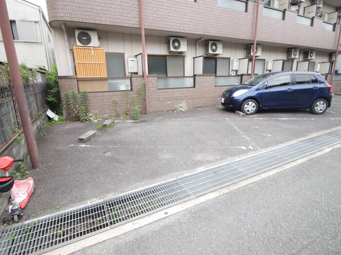 駐車場 メゾンクレール