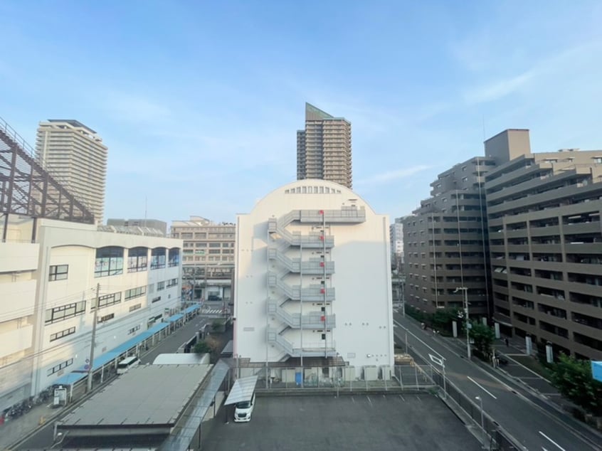 室内からの展望 プロシード兵庫駅前通