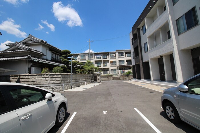 駐車場 Benesta千里中央