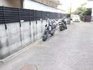 バイク置き場 マンションファミーユ