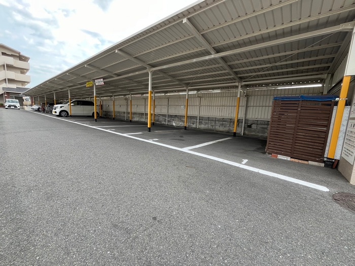 駐車場 グランド・メゾン曙