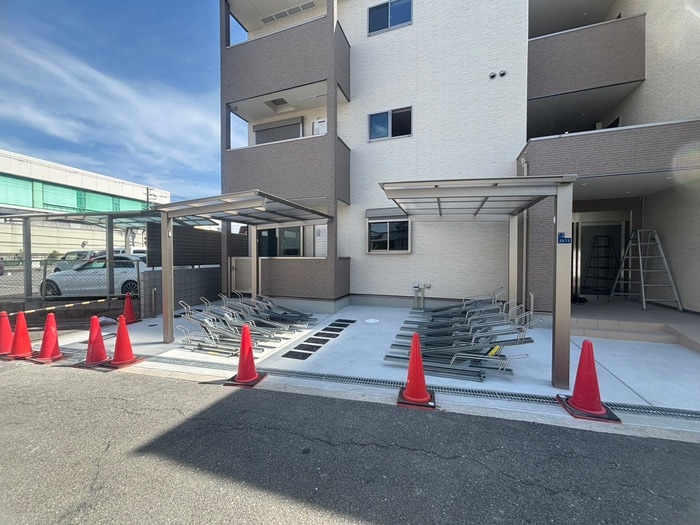 駐輪場 ロンドラージ今林