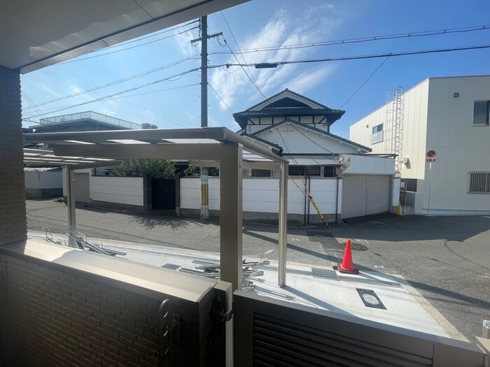 室内からの展望 ロンドラージ今林