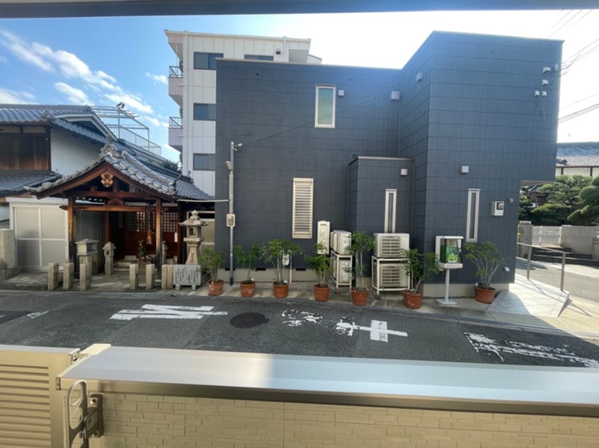 室内からの展望 ロンドラージ今林