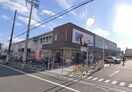 万代(スーパー)まで1000m ロンドラージ今林