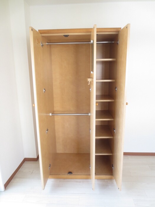 収納 上新ビル７