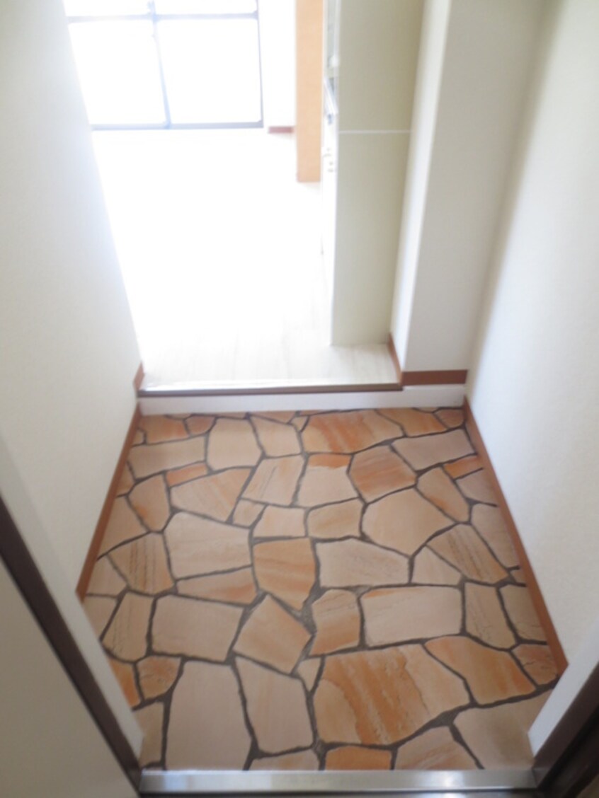 玄関 上新ビル７