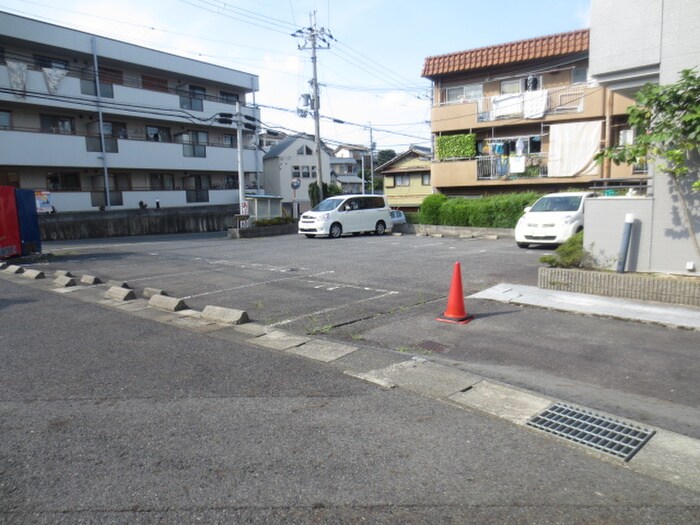 駐車場 セントアンドリュ－ス