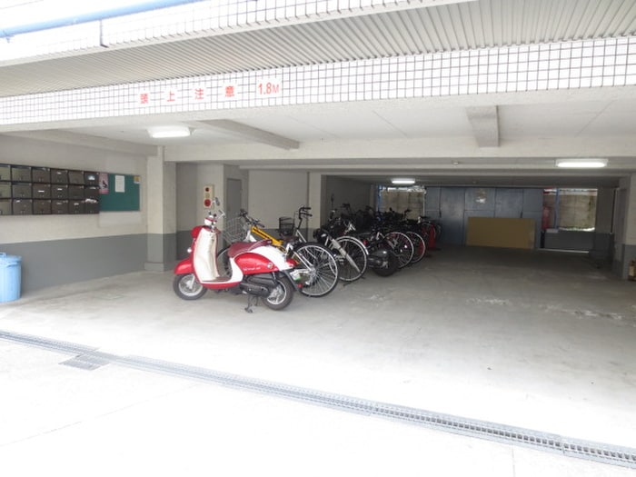 駐輪場 ダイユウレストハウス大畑