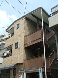 アパルトマン岩屋