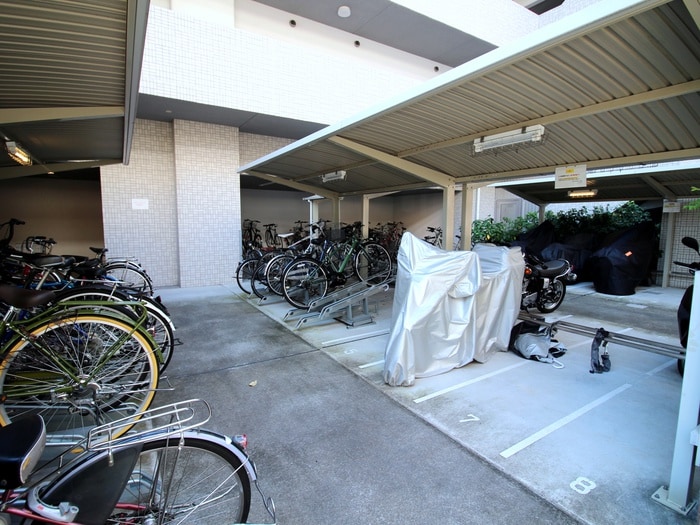 駐輪場 スプランディッド新大阪Ⅲ