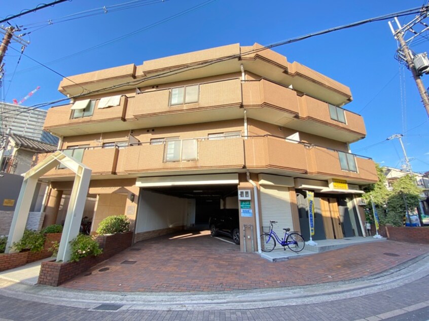 外観写真 ファミールｸﾞﾘｰﾝ