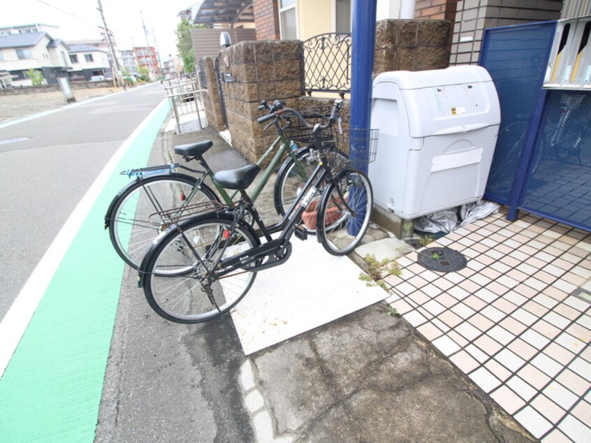 駐輪場 ユーフラット武庫之荘