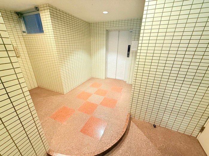 エントランス部分 メゾンレッシュ