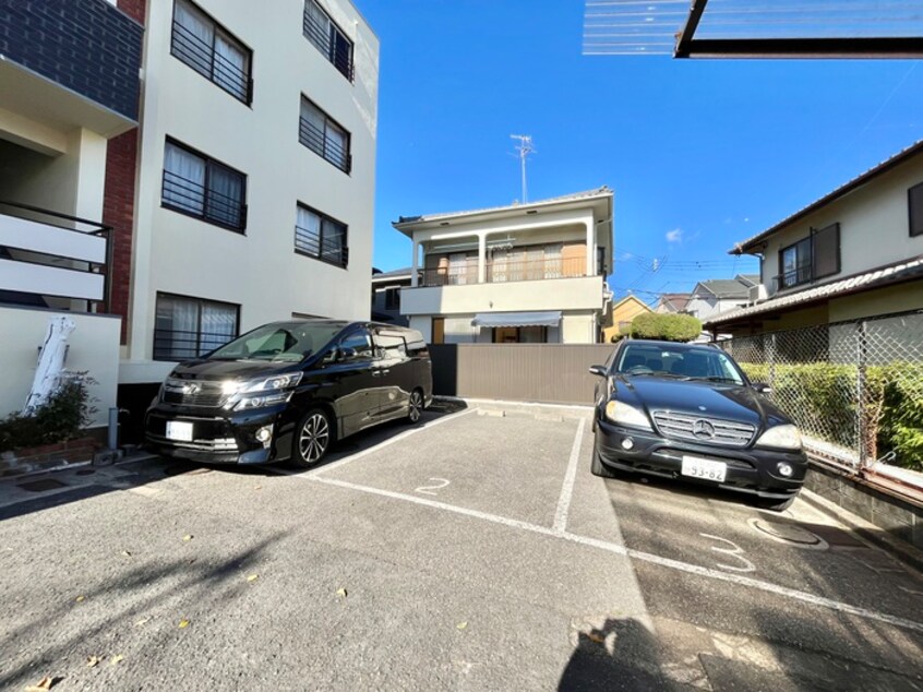 駐車場 桜井ハイツ