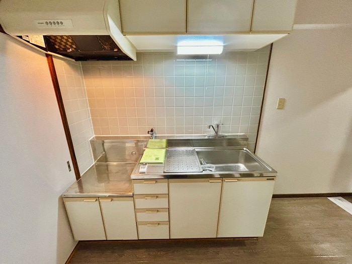 キッチン グラシア南津の辺