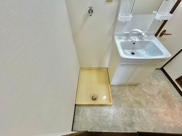 洗濯機置場 グラシア南津の辺