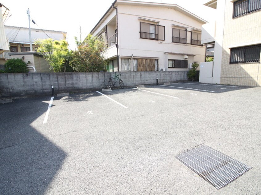 駐車場 パルコスモス