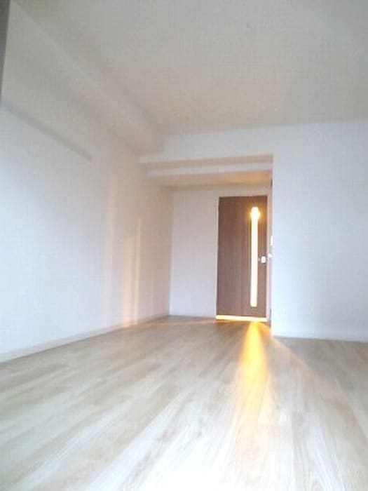 居室 プレサンス堺筋本町駅前